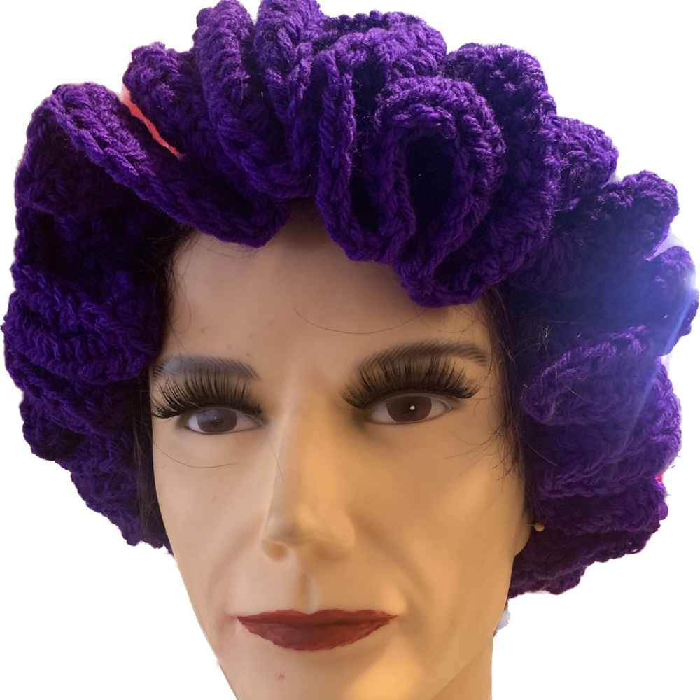 Crochet bucket ruffled hat